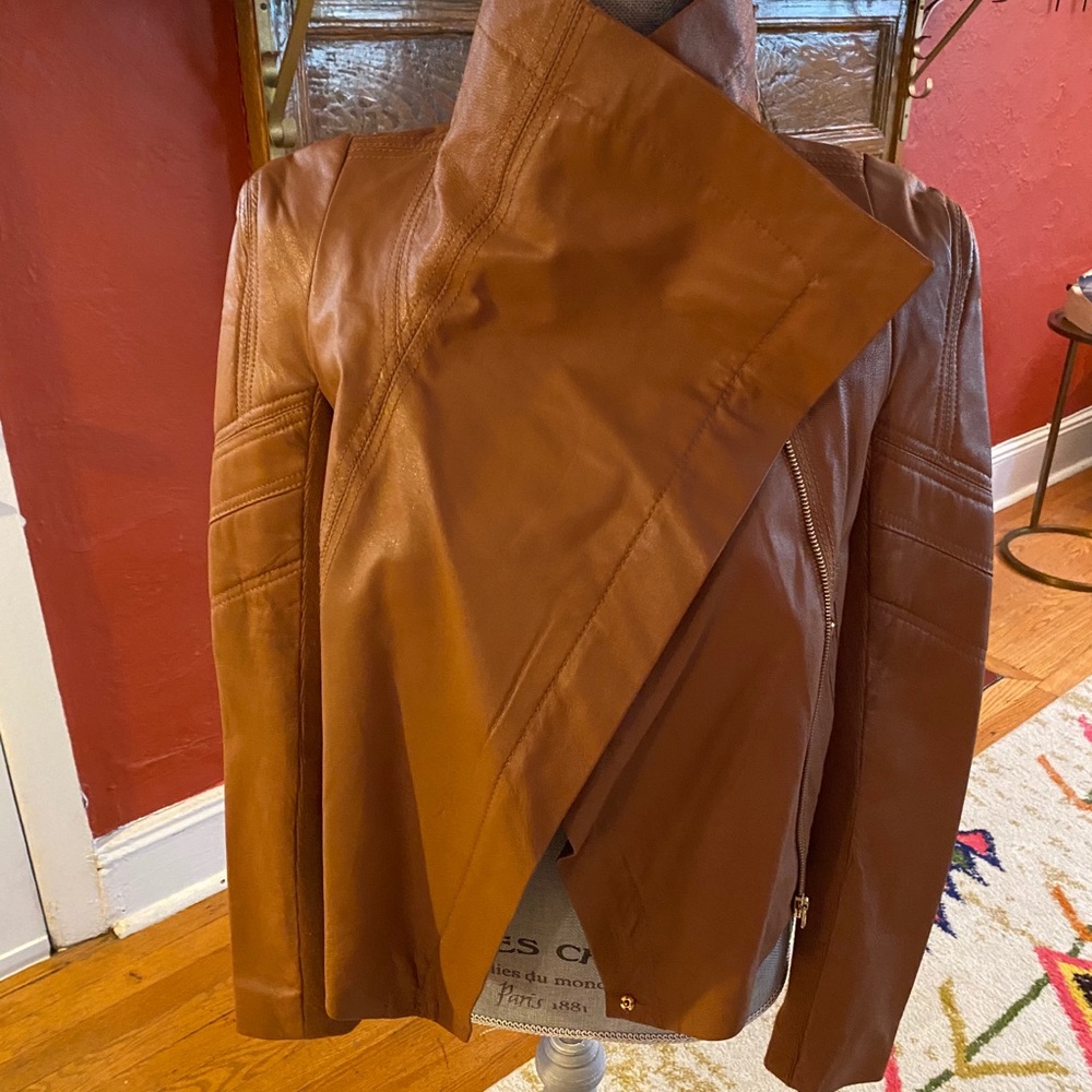 Leather jacket - Picture 6 of 11